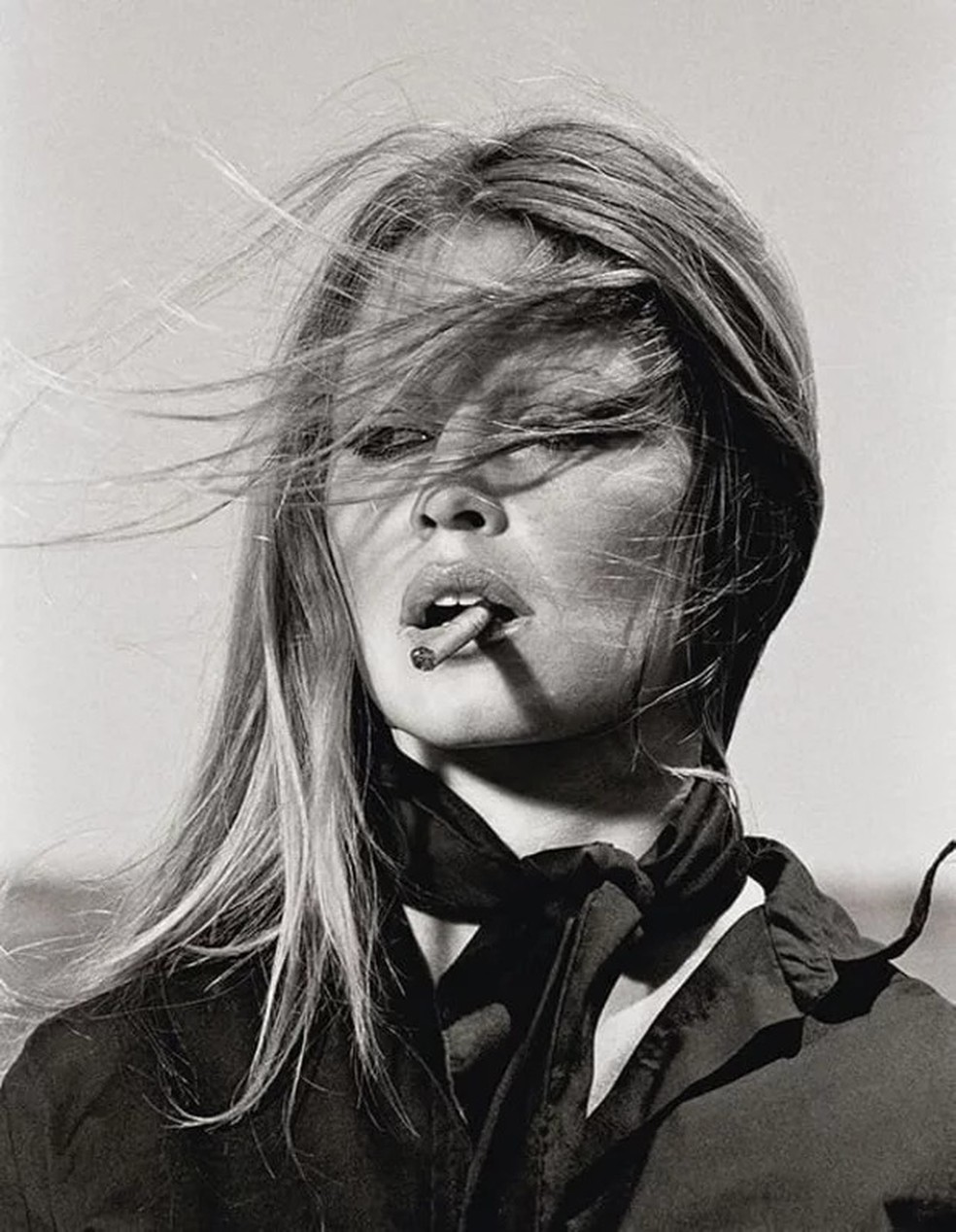 Brigitte Bardot fotografada por Terry O'Neill em 1971. — Foto: Reprodução/ X @TheCinesthetic