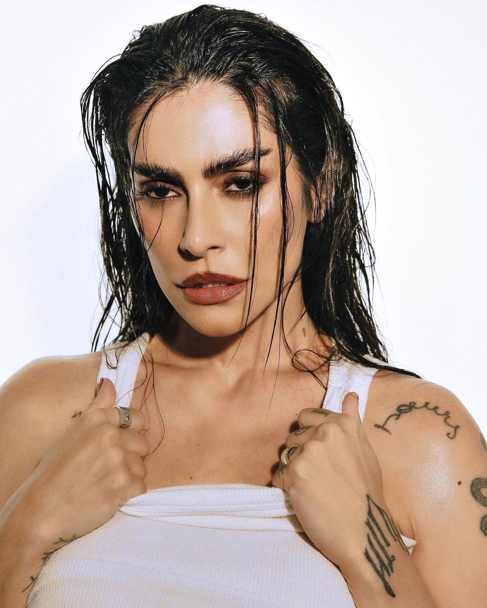 Cleo: 'Não deixo de fazer o que gosto pelo preconceito das pessoas ...