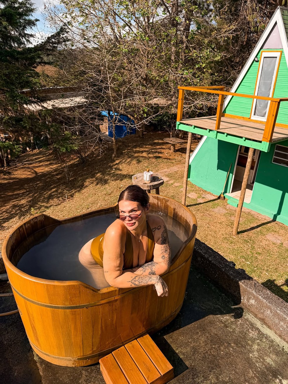 Recém-separada, Thais Carla posa em ofurô — Foto: Reprodução/ Instagram