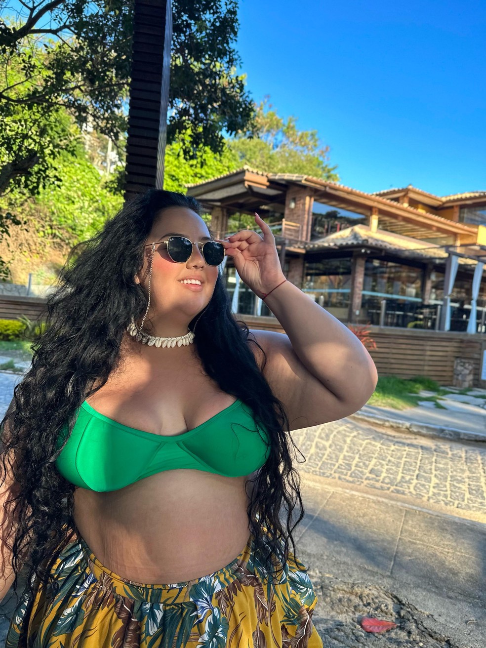 Amanda Emilio sofreu gordofobia na praia — Foto: Reprodução/Instagram