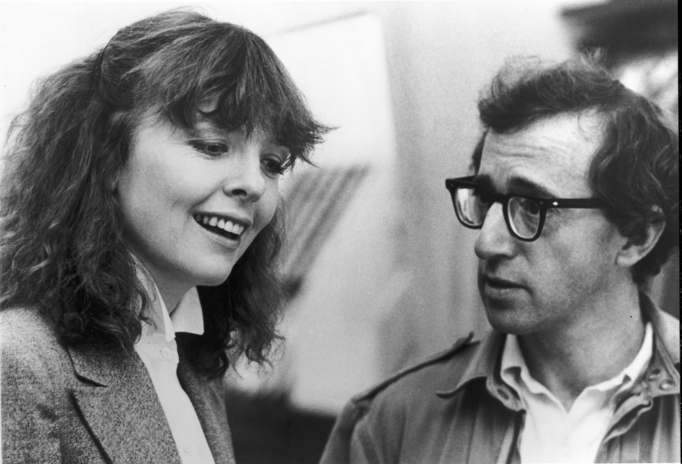 Diane Keaton ao lado de Woody Allen em 'Manhattan' (1979) — Foto: Divulgação