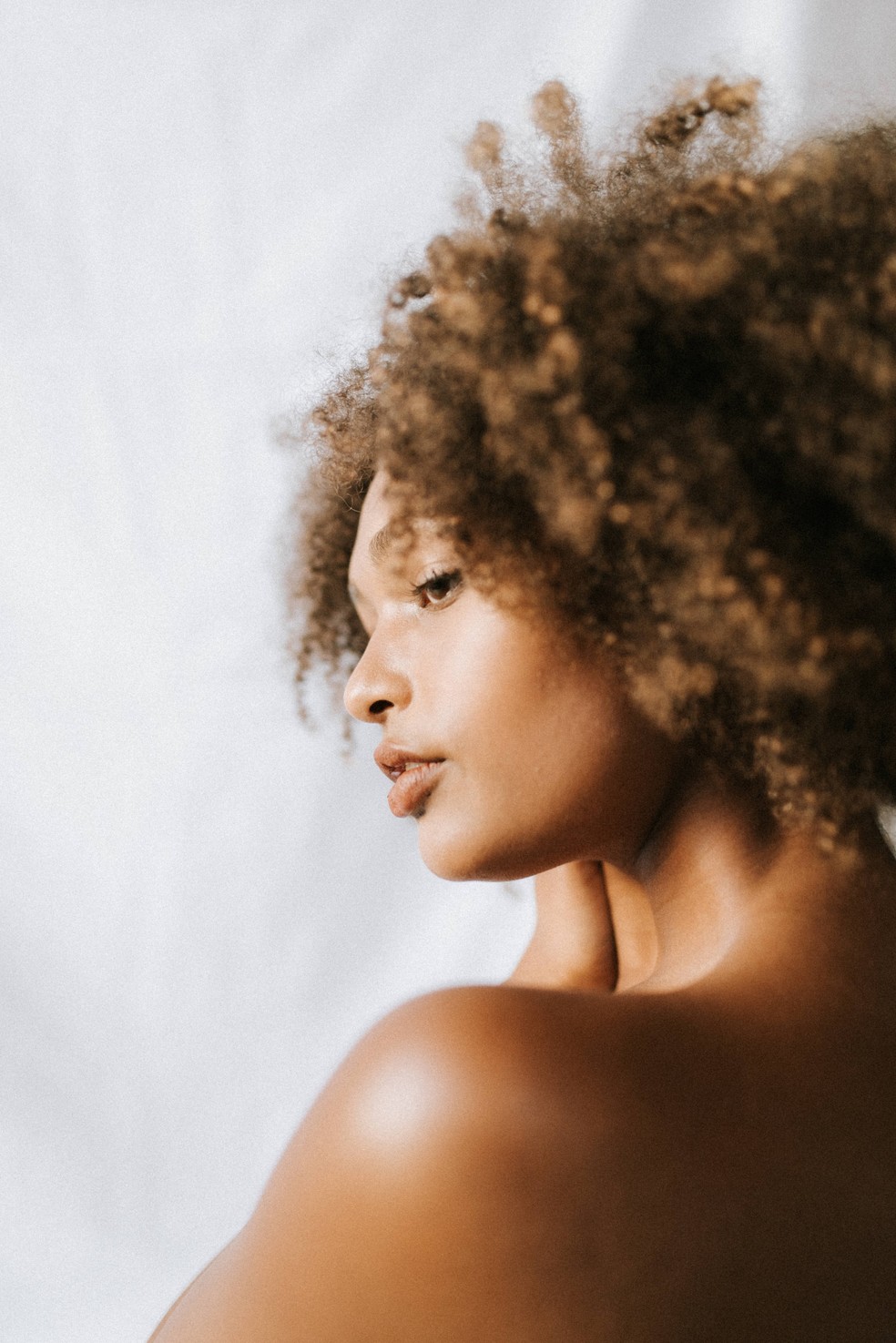 Óleo de coco para o cabelo — Foto: Unsplash/ Huha Inc./ CreativeCommons