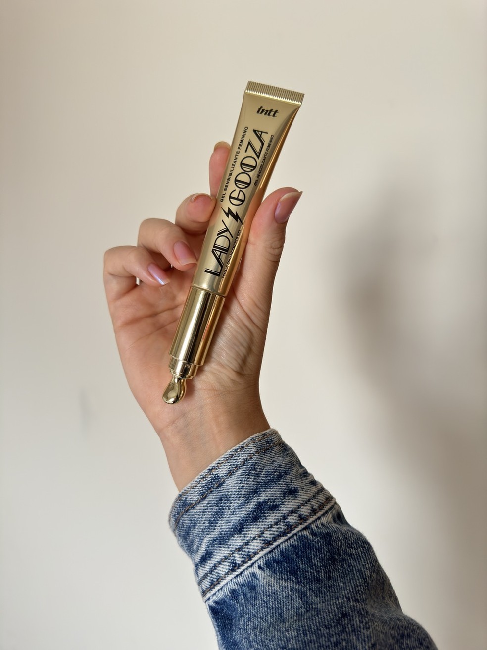 “Gloss” Lady Gooza, de INTT (R$ 209) — Foto: Divulgação