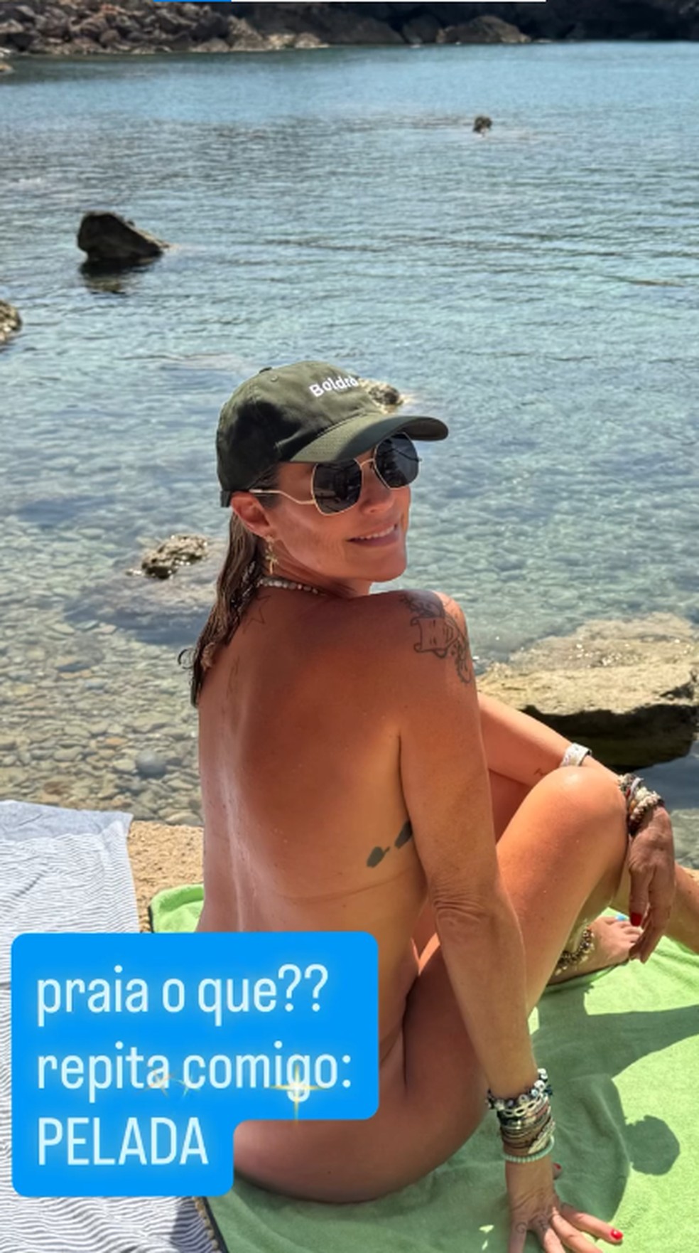 Luana Piovani curte praia de nudismo durante viagem à Ibiza — Foto: Reprodução/Instagram