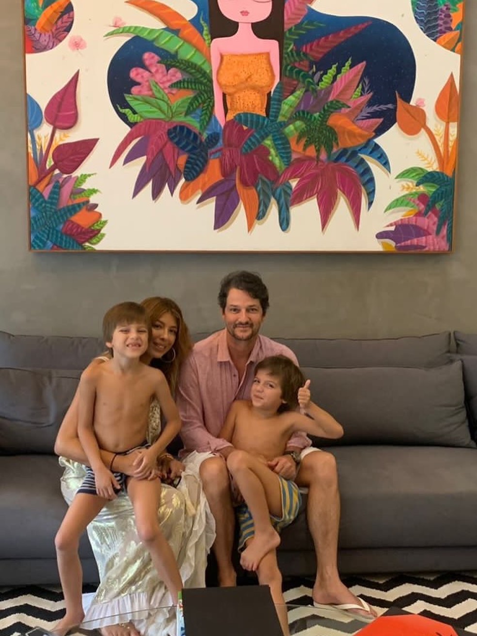 Gêmeos de Roberta Fernandes e Marcelo Serrado comemoram aniversário — Foto: Reprodução/Instagram