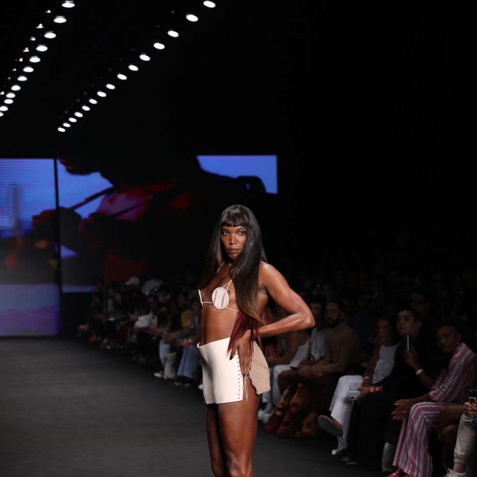 SPFW N56: Dendezeiro — Foto: Gabriela Queiro @gabiqueiroph