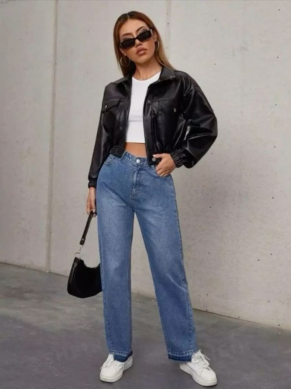 Proporcionando ainda mais estilo, a jaqueta de couro pode ser usado em looks para festivais de música como o Rock in Rio e o Lollapalooza — Foto: Reprodução/Pinterest @camilleclemenciomily