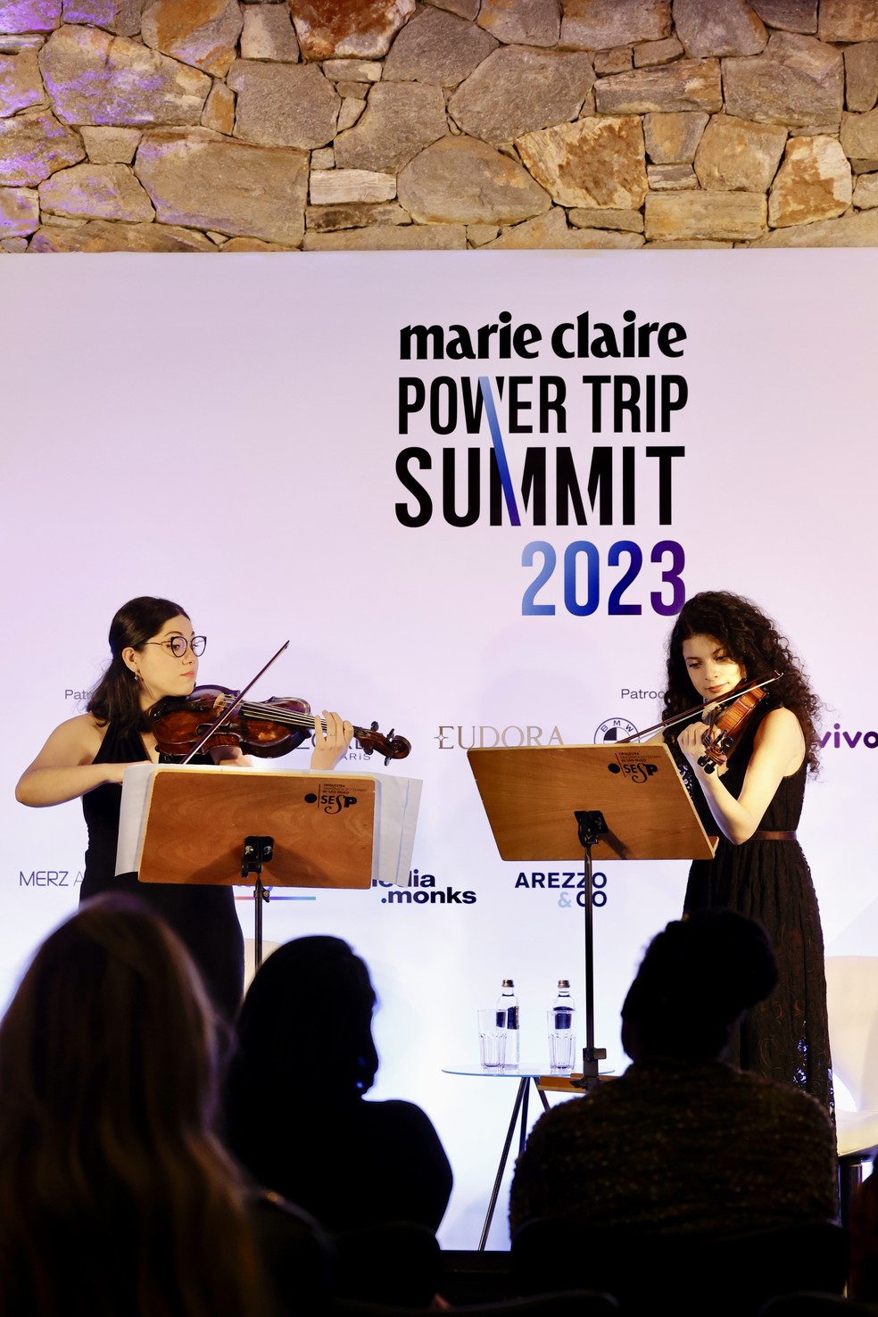 Flora e Paloma, musicistas da Orquestra Sinfônica do Estado de São Paulo, no Power Trip Summit 2023 — Foto: Mariana Pekin