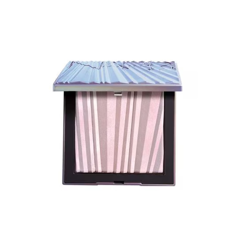 Aura Illuminating Face & Body Powder cor Sky Rocket, NARS — Foto: Divulgação