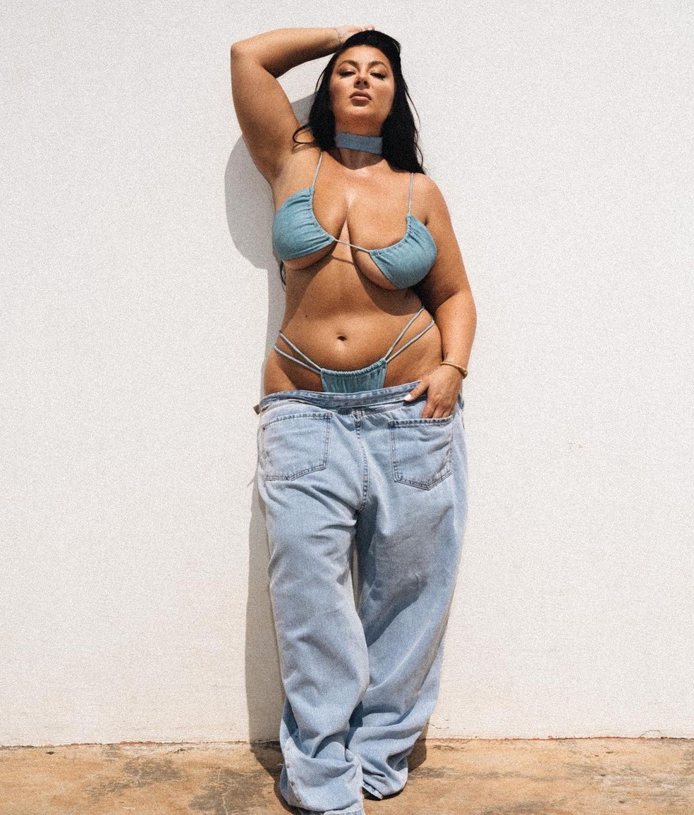 Letticia Muniz usa peças do beachwear em qualquer ocasião — Foto: Reprodução Instagram