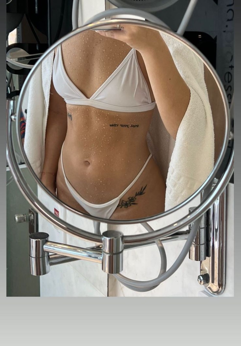 Mel Maia exibiu suas tatuagens em clique — Foto: Reprodução/ Instagram