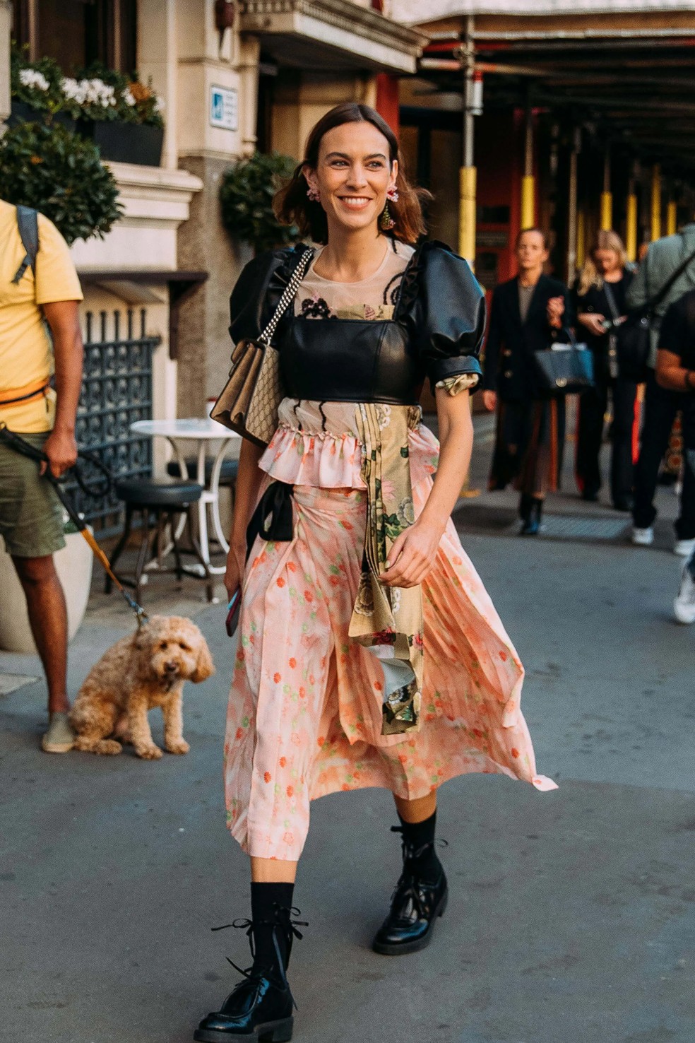 Alexa Chung prova por que continua sendo um ícone de estilo atemporal — Foto: Getty Images