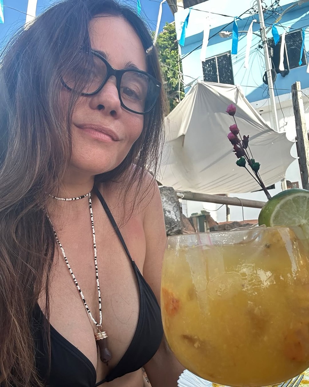 Alessandra Negrini compartilhou momentos na Bahia — Foto: Reprodução/ Instagram