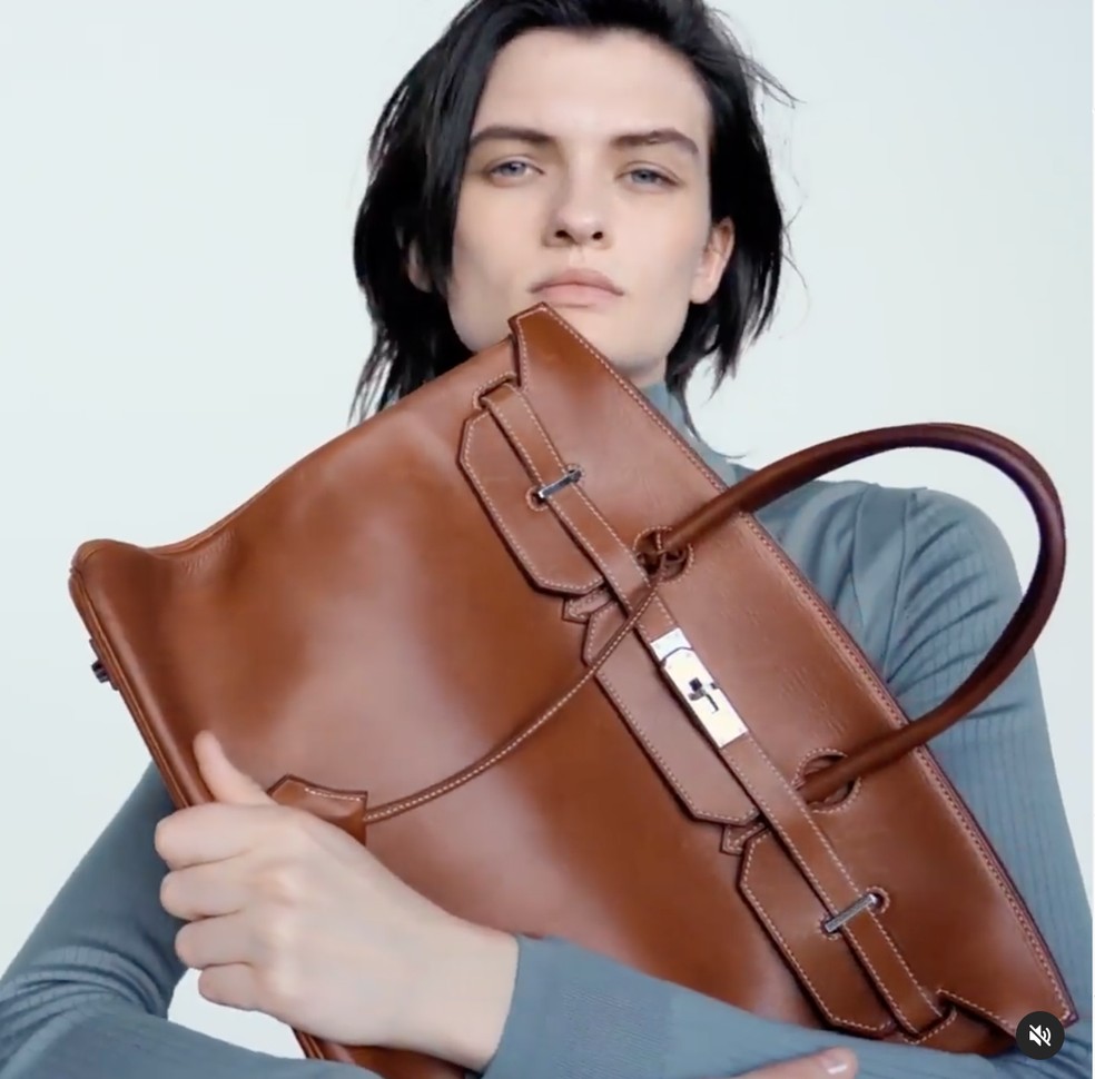 Bolsa Birkin, um clássico da marca — Foto: Reprodução/Instagram @hermes