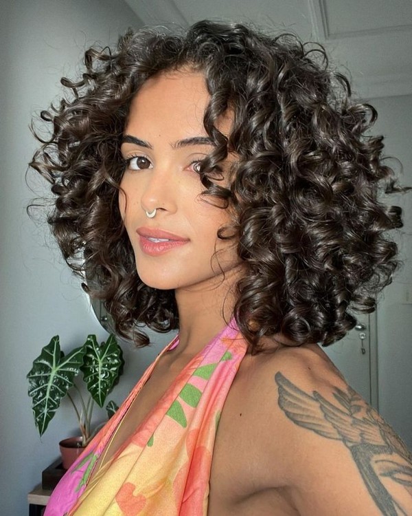 Corte chanel combina com cabelo cacheado? 4 variações para valorizar os ...