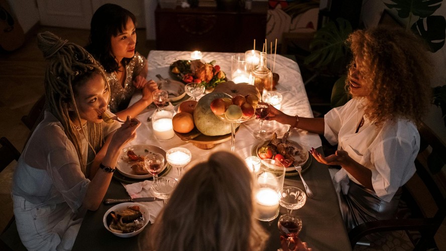 Como organizar uma degustação de vinhos em casa com as amigas