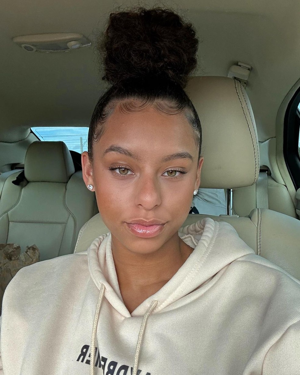 15 Penteados Para Cabelos Cacheados Longos Que Fazem Sucesso