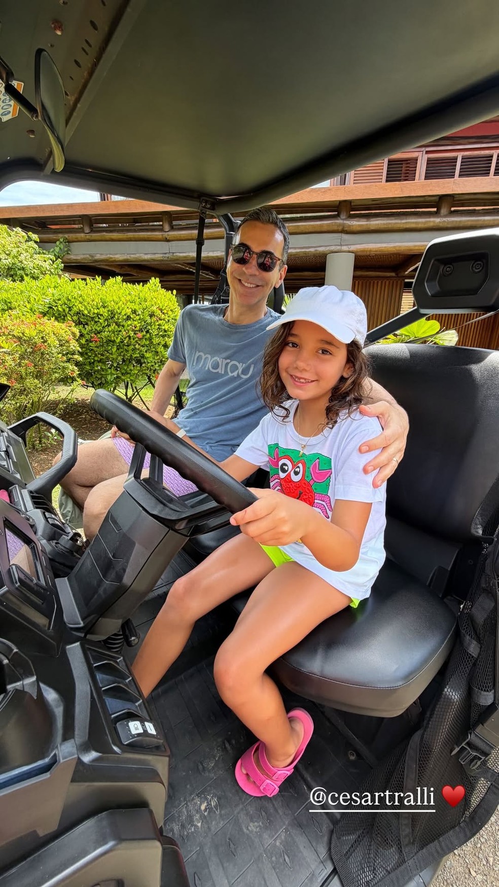 Cesar Tralli e a filha, Manuella &mdash; Foto: Reprodu&ccedil;&atilde;o/Instagram