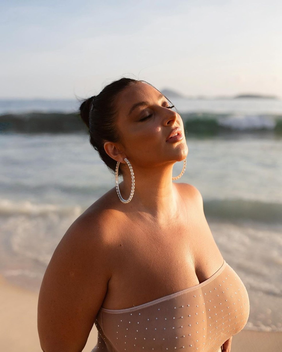 Gordofobia na praia: Um corpo desse ainda tem coragem de vir aqui e a  gente tem que ver isso?