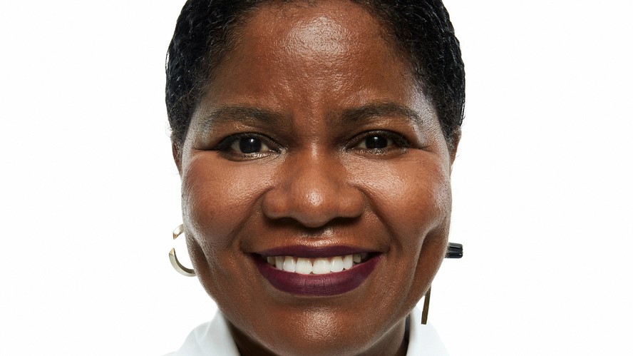Angela Brito é fundadora e diretora criativa da marca que leva seu nome