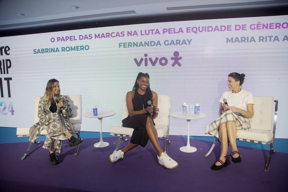 Sabrina Romero, gerente sênior de marketing da Vivo, Fernanda Garay e Maria Rita Alonso na 10ª edição do Power Trip Summit, — Foto: Bruna Brandão