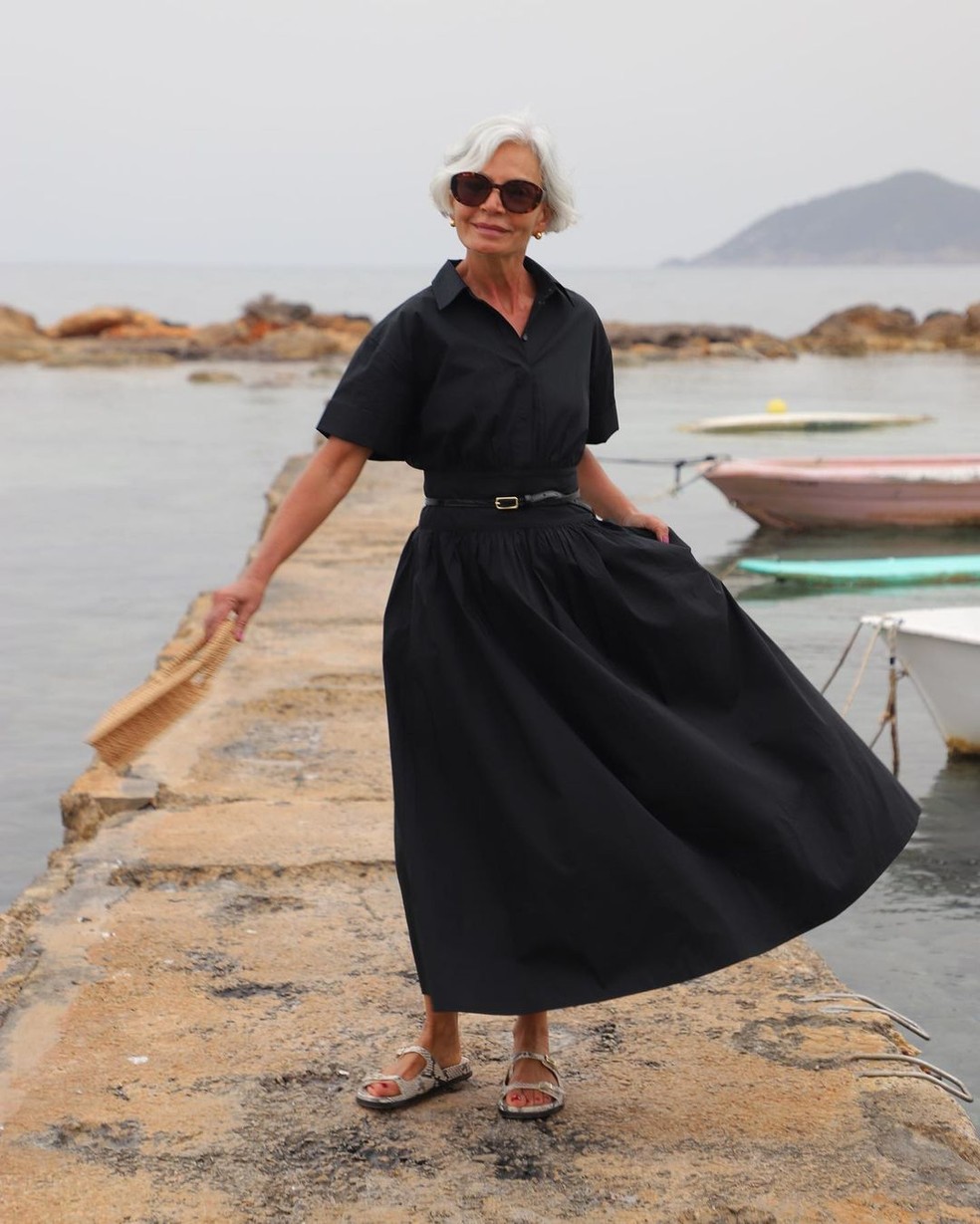 Vestido com gola polo — Foto: Reprodução/Instagram @greceghanem