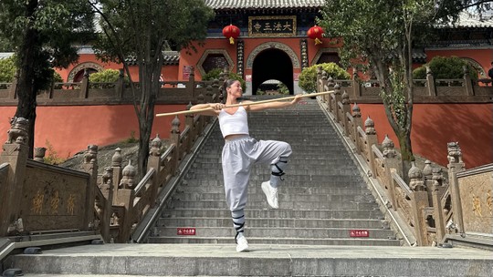 Brasileira em acampamento de kung fu na China: ‘Treinei seis dias por semana durante seis meses para conseguir ir’ Brasileira em acampamento de kung fu na China: ‘Treinei seis dias por semana durante seis meses para conseguir ir’