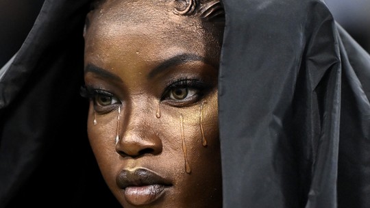 'Beleza é arte': os visuais mais impactantes do MET Gala 2026