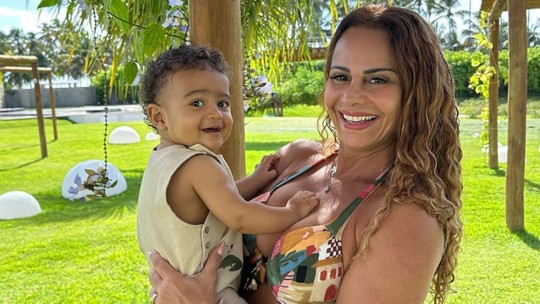 Viviane Araujo recebe elogio por não ostentar em festa de 9 meses do filho: 'O simples se torna lindo'