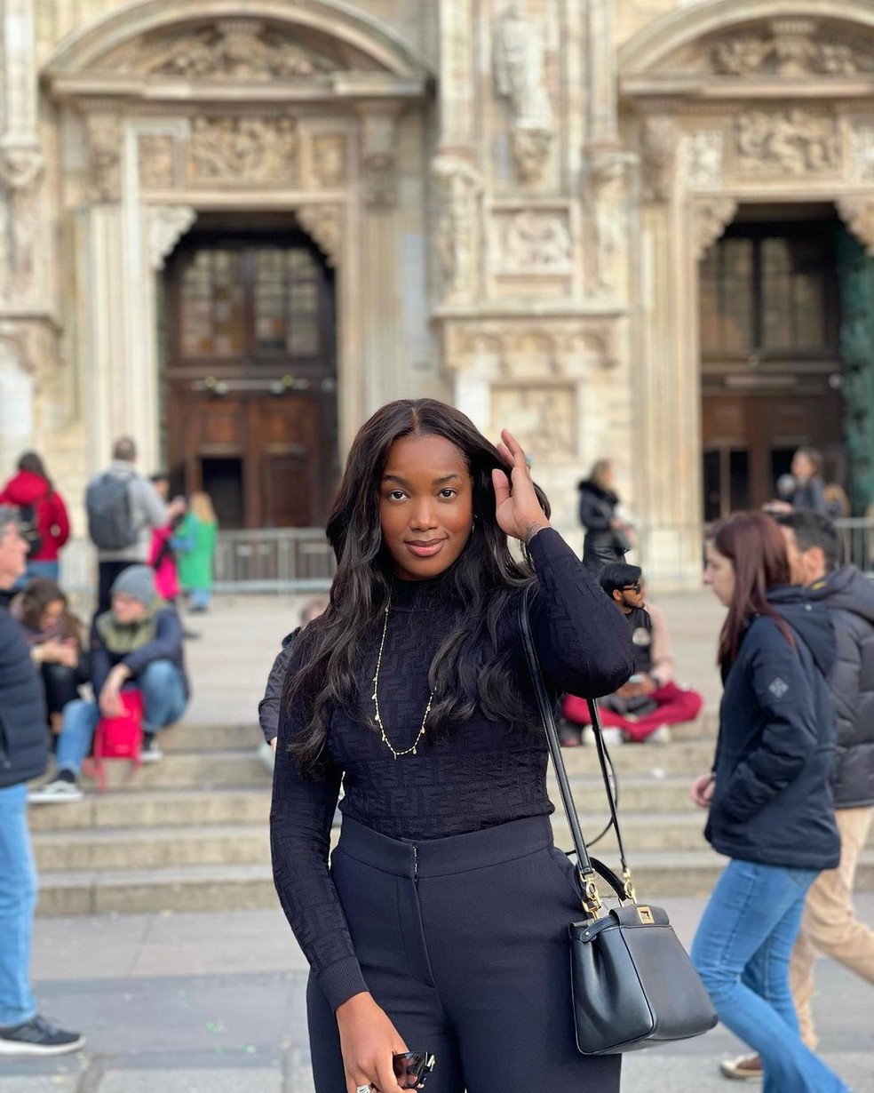 Iza posa em catedral de Milão e encanta seguidores — Foto: Reprodução / Instagram