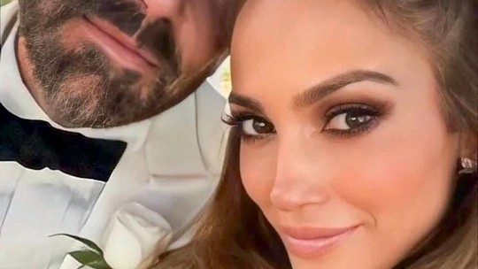 Jennifer Lopez não quer 'perder tempo' para salvar casamento com Ben Affleck, diz revista