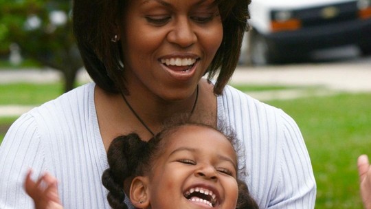 Michelle Obama comemora aniversário de 22 anos da filha, Sasha: 'Minha bebê'