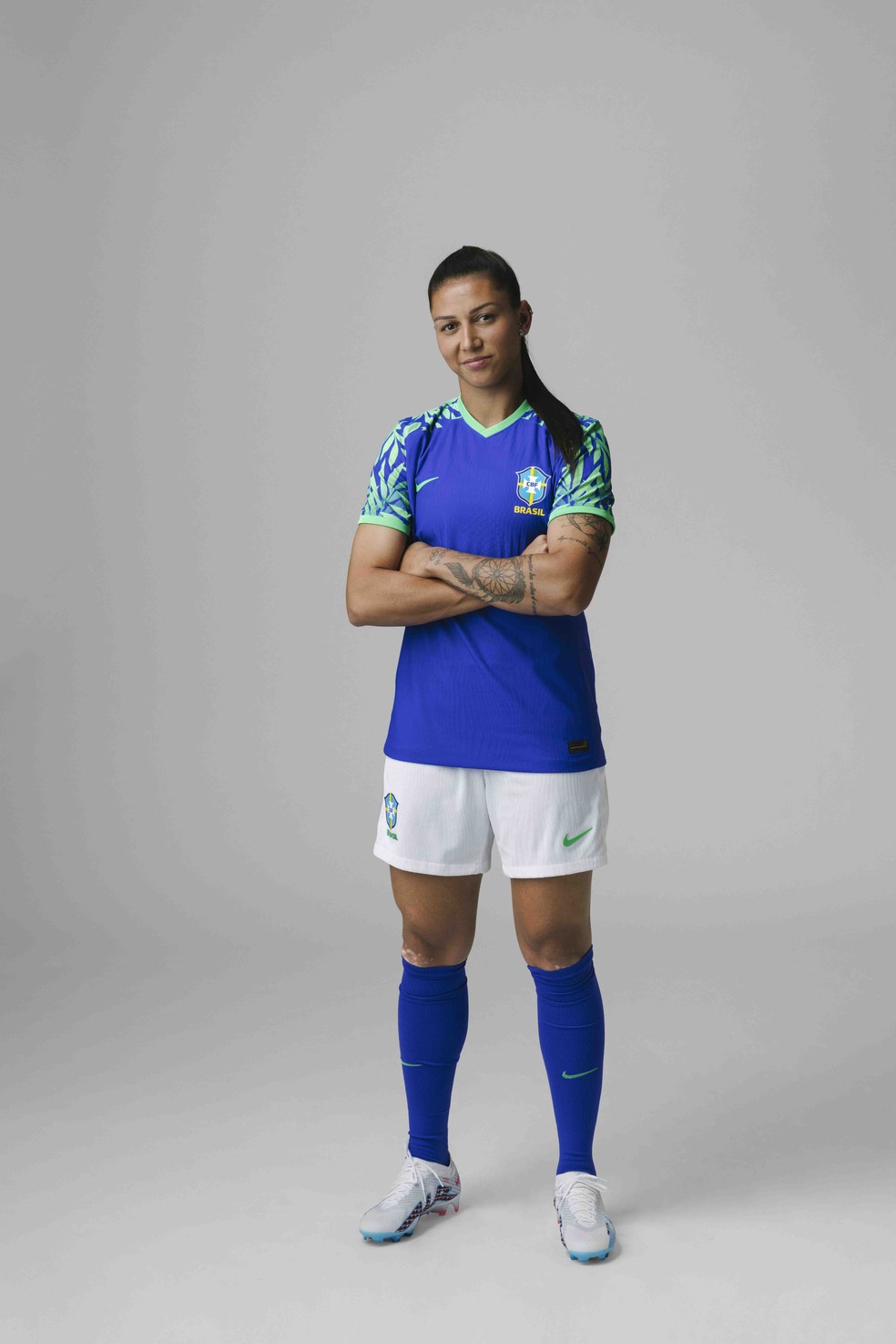 Nike e CBF apresentam novo uniforme da seleção brasileira feminina - MKT  Esportivo