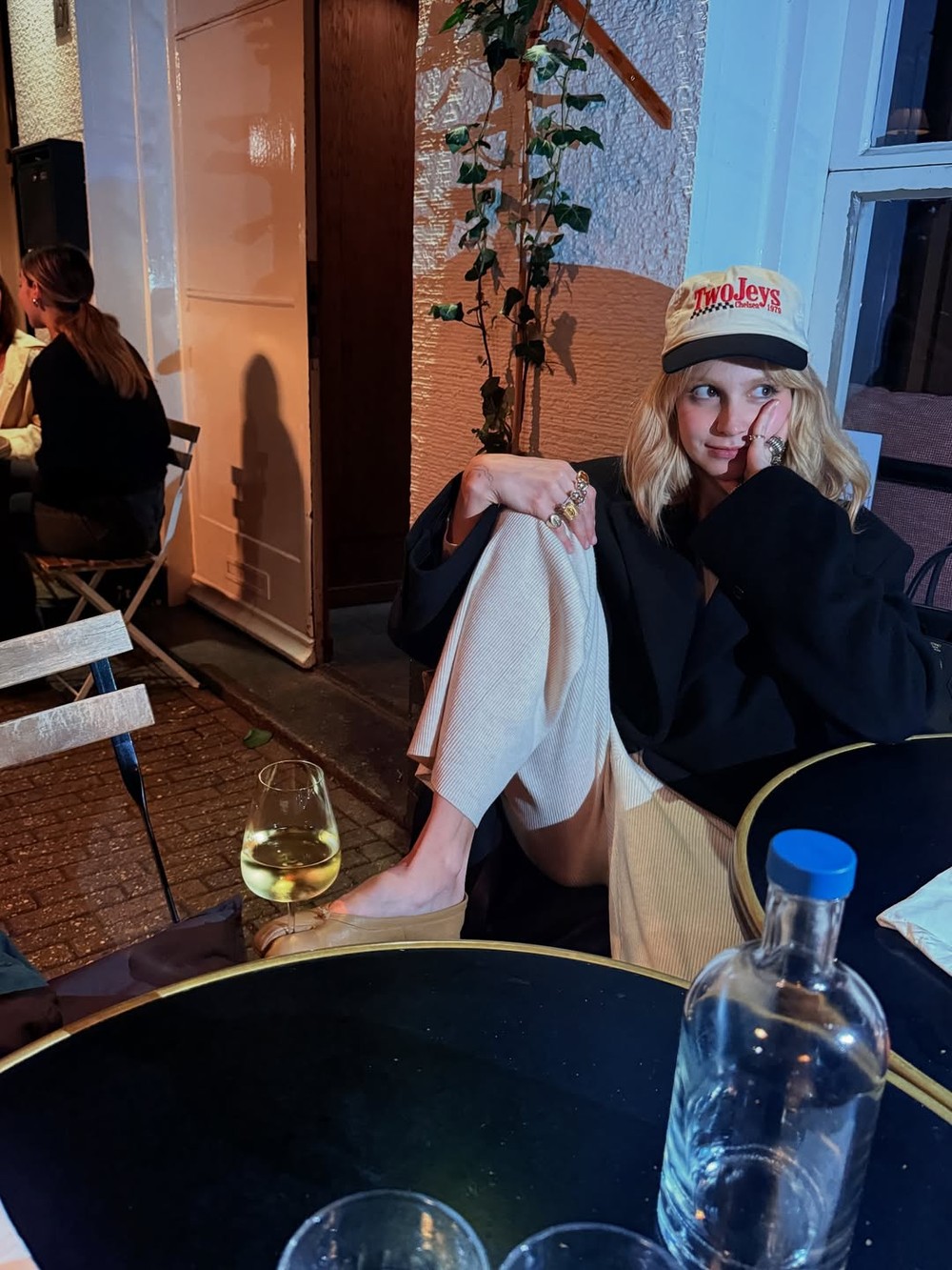 Os looks de Isa Scherer contêm as tendências mais quentes da estação