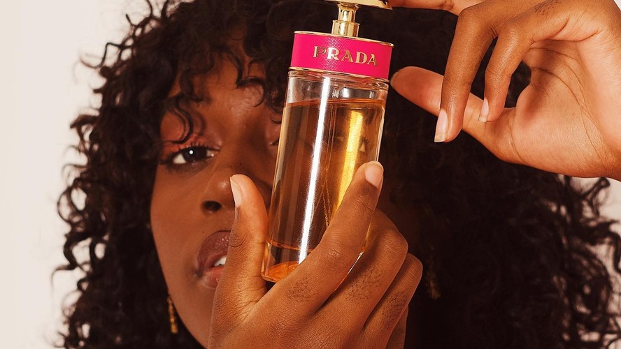 Perfumes doces com caramelo