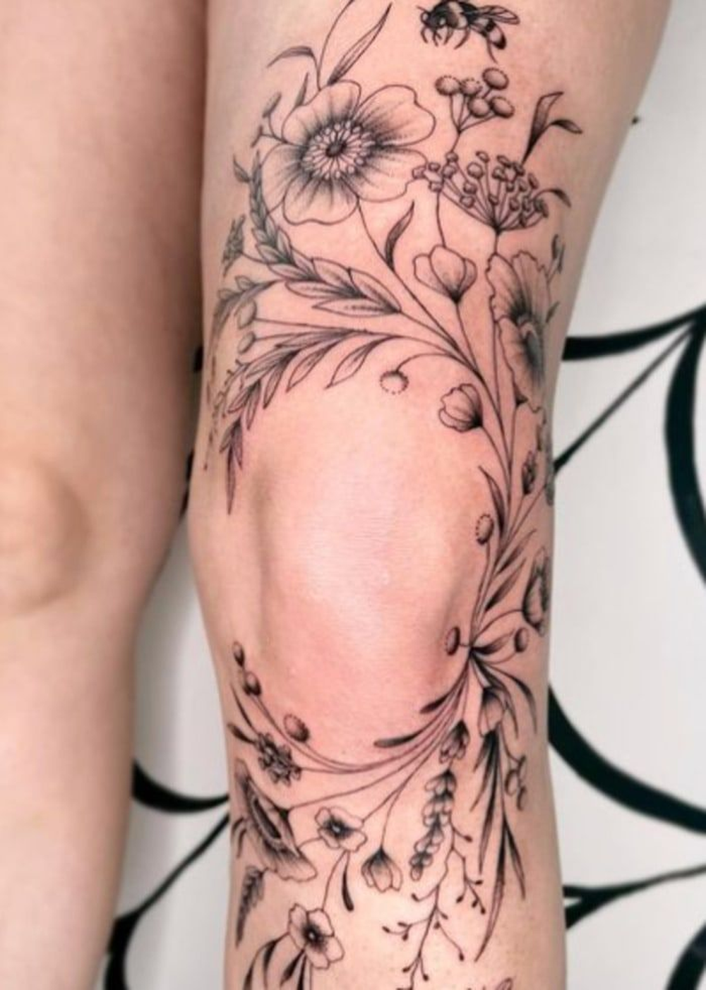 Tatuagem feminina no joelho é bonito? Veja 62 inspirações que mostram ...